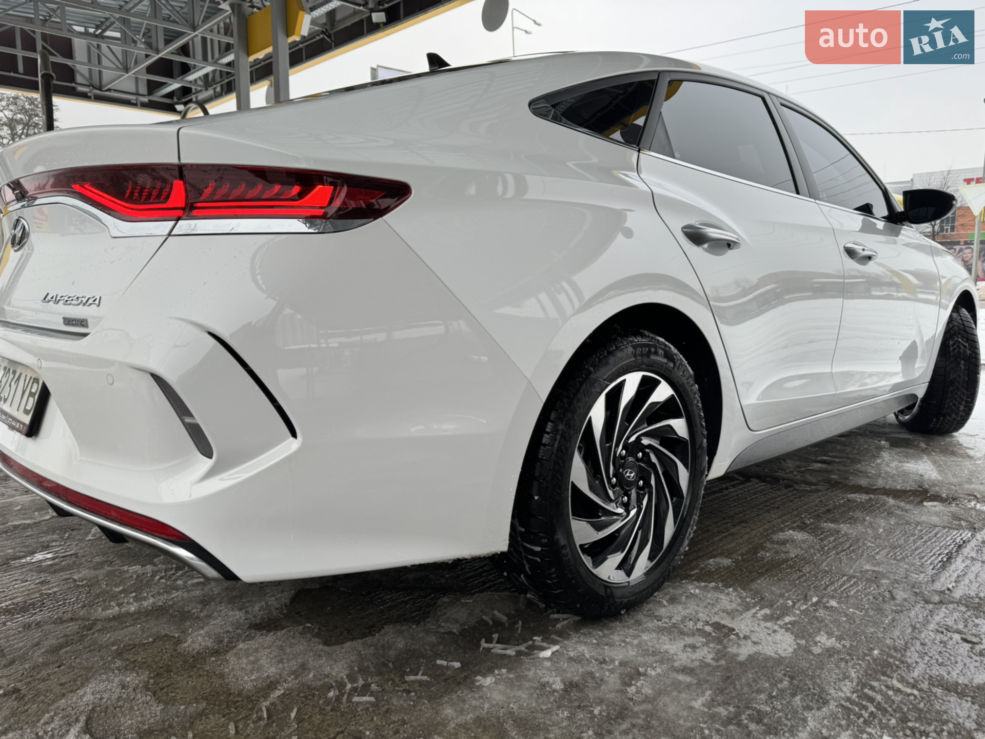 2021 Hyundai Elantra - фото 1
