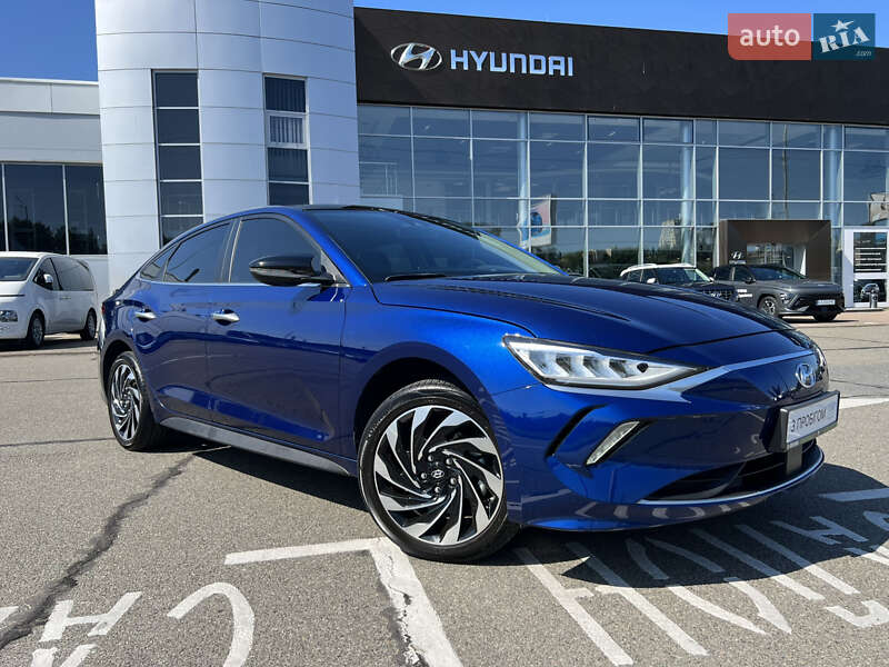 Седан Hyundai Lafesta EV 2020 в Киеве