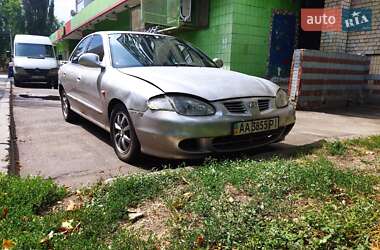 Седан Hyundai Lantra 2000 в Києві