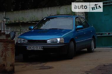Седан Hyundai Lantra 1992 в Львове