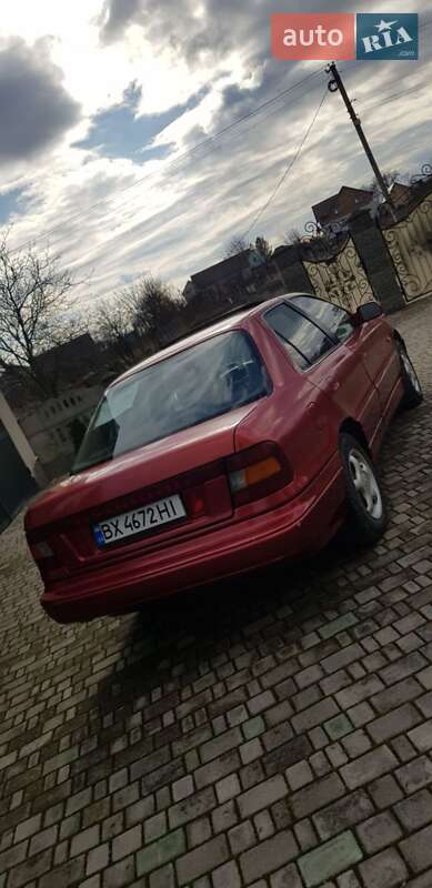 Седан Hyundai Lantra 1993 в Черновцах