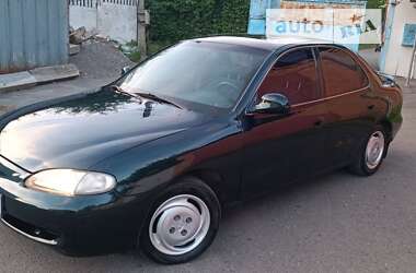 Седан Hyundai Lantra 1996 в Вінниці