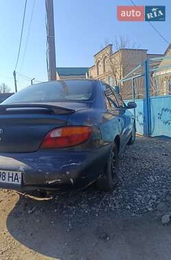 Седан Hyundai Lantra 1997 в Одесі