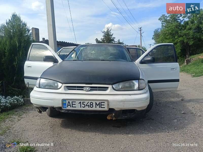 Седан Hyundai Lantra 1994 в 