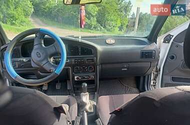 Седан Hyundai Lantra 1994 в 