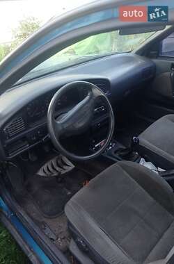 Седан Hyundai Lantra 1992 в 