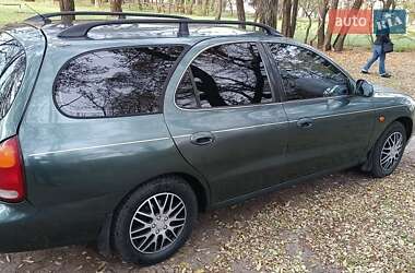 Универсал Hyundai Lantra 1996 в Сарнах