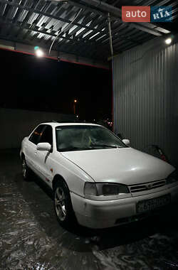 Седан Hyundai Lantra 1993 в Харькове