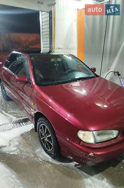 Седан Hyundai Lantra 1995 в Одессе