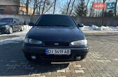 Седан Hyundai Lantra 1993 в Костополе