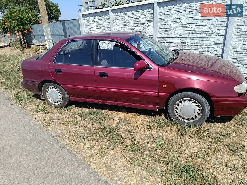 Hyundai Lantra 1993