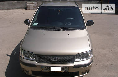 Минивэн Hyundai Matrix 2007 в Макеевке