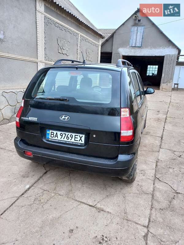 Минивэн Hyundai Matrix 2006 в Добровеличковке
