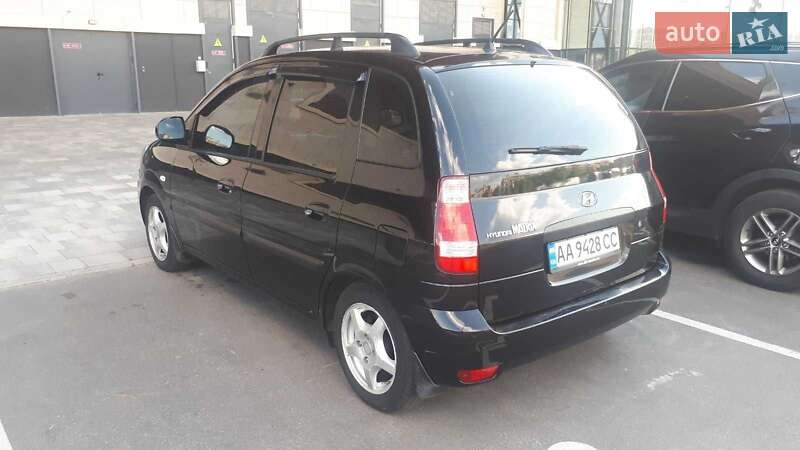 Минивэн Hyundai Matrix 2008 в Киеве