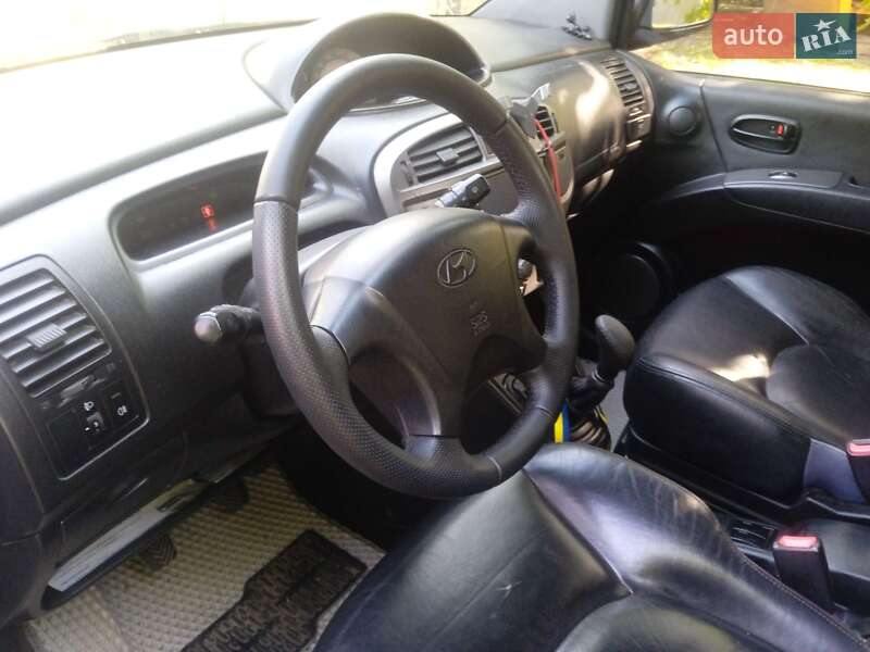Мінівен Hyundai Matrix 2002 в Житомирі