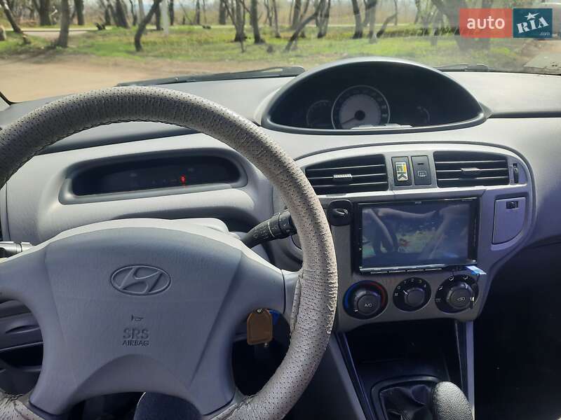 Минивэн Hyundai Matrix 2007 в Славянске