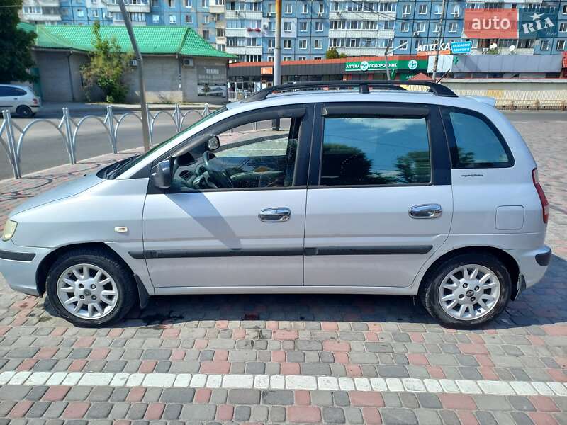 Минивэн Hyundai Matrix 2007 в Днепре
