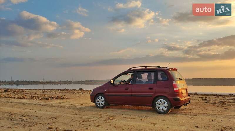 Минивэн Hyundai Matrix 2007 в Одессе