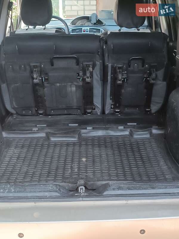 Минивэн Hyundai Matrix 2008 в Николаеве