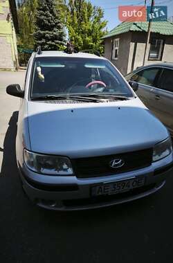 Минивэн Hyundai Matrix 2008 в Синельниково