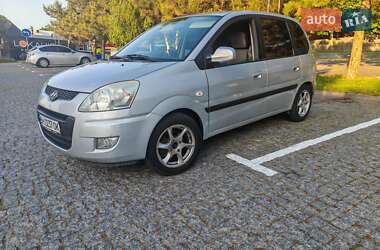 Минивэн Hyundai Matrix 2008 в 