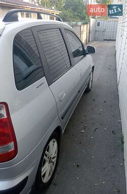 Минивэн Hyundai Matrix 2006 в 