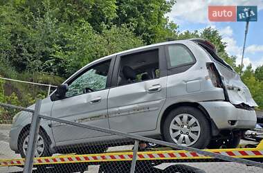 Минивэн Hyundai Matrix 2010 в 