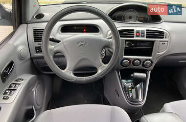 Минивэн Hyundai Matrix 2004 в 