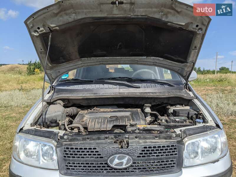 Минивэн Hyundai Matrix 2006 в Богодухове