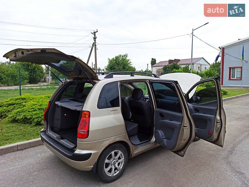 Минивэн Hyundai Matrix 2005 в Днепре