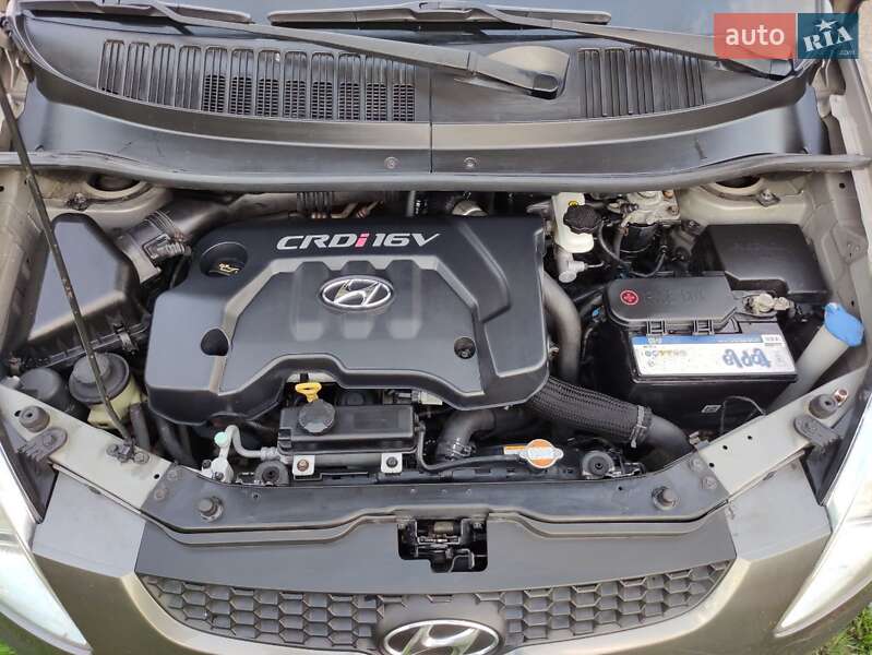 Минивэн Hyundai Matrix 2009 в Смеле