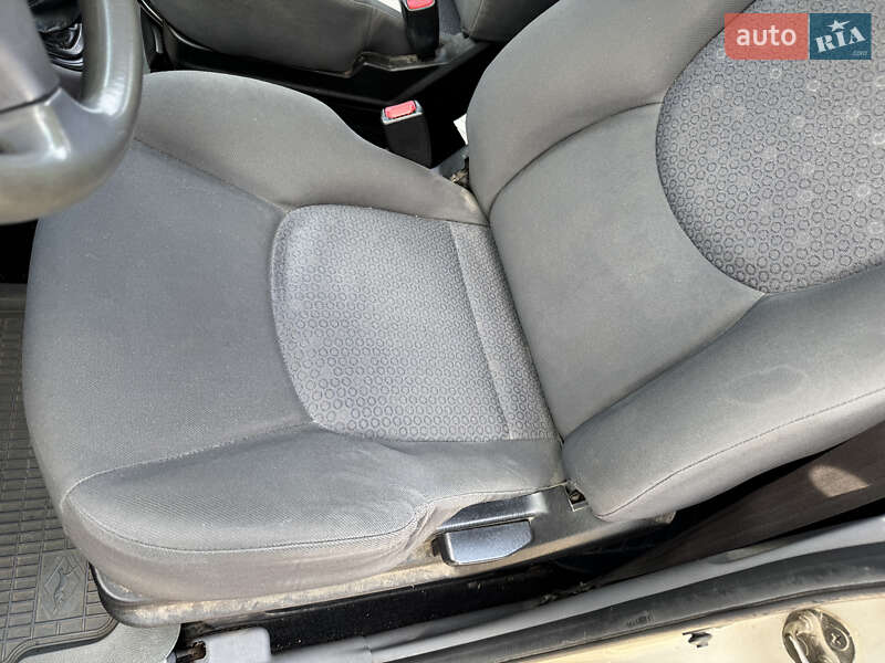 Минивэн Hyundai Matrix 2007 в Киеве