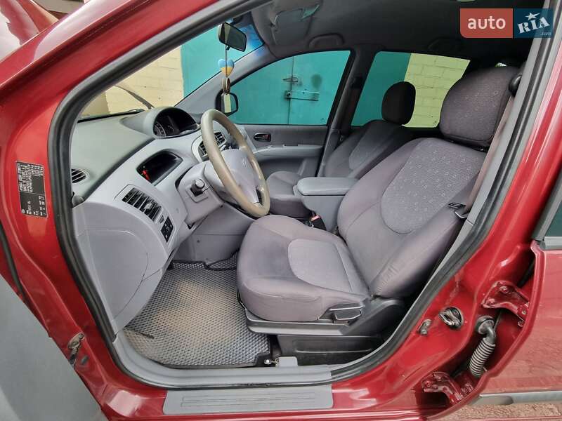 Минивэн Hyundai Matrix 2007 в Павлограде