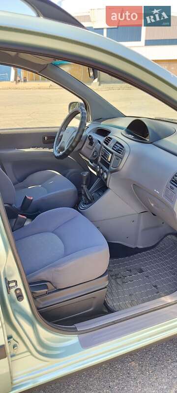 Мінівен Hyundai Matrix 2004 в Запоріжжі