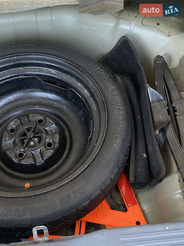 Минивэн Hyundai Matrix 2003 в Тернополе