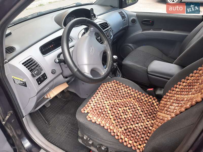 Минивэн Hyundai Matrix 2006 в Белогородке
