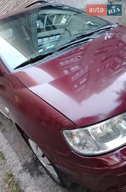 Минивэн Hyundai Matrix 2008 в 