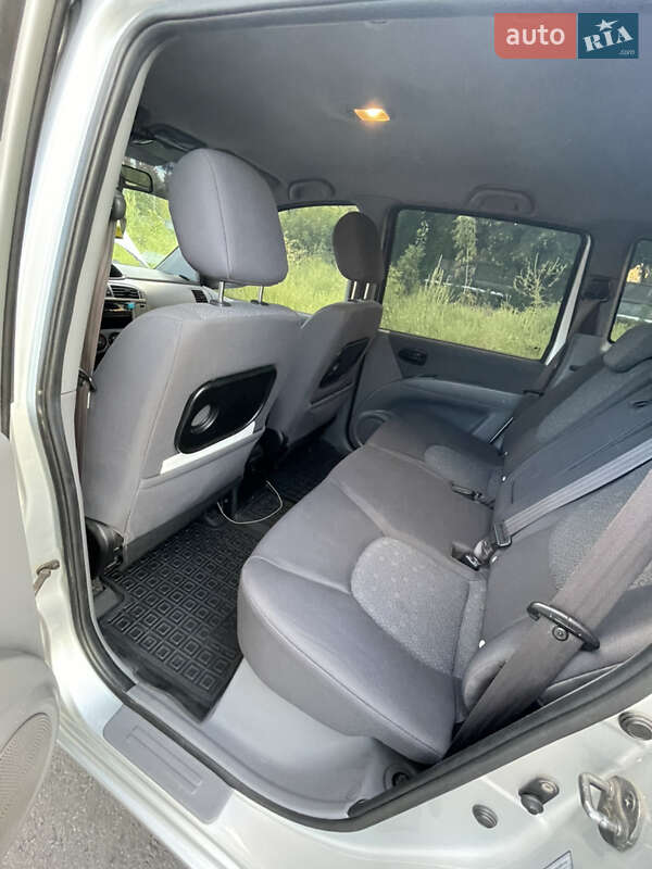 Минивэн Hyundai Matrix 2007 в Хмельнике