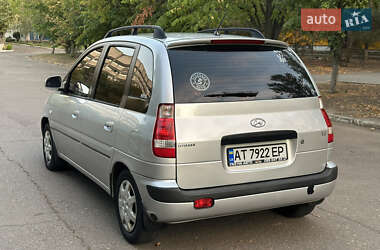 Минивэн Hyundai Matrix 2006 в 