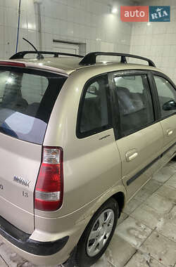 Мінівен Hyundai Matrix 2007 в 