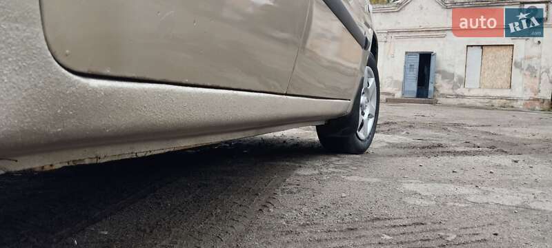 Мінівен Hyundai Matrix 2006 в Дніпрі