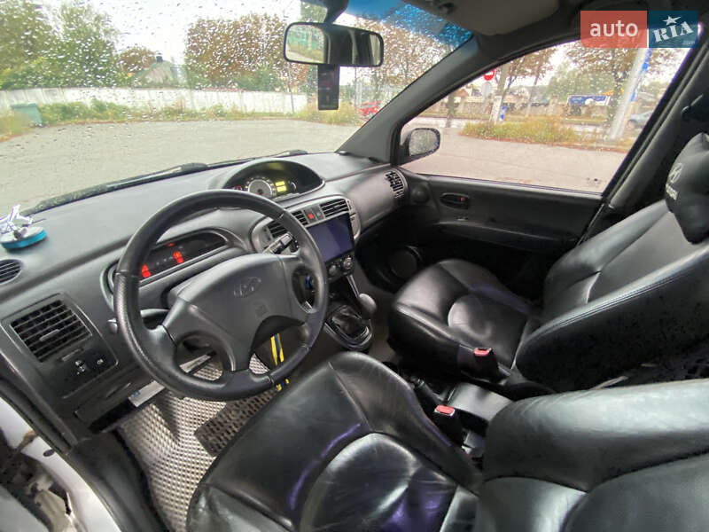 Мінівен Hyundai Matrix 2002 в Житомирі