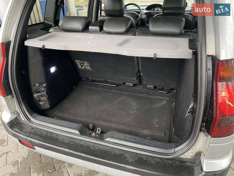 Мінівен Hyundai Matrix 2002 в Житомирі