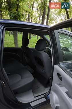 Минивэн Hyundai Matrix 2004 в 