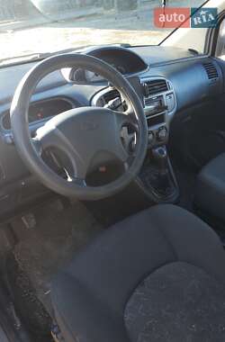 Мінівен Hyundai Matrix 2004 в 