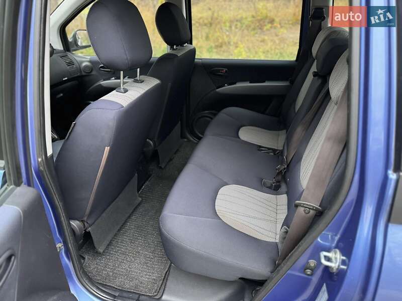 Мінівен Hyundai Matrix 2008 в Дніпрі