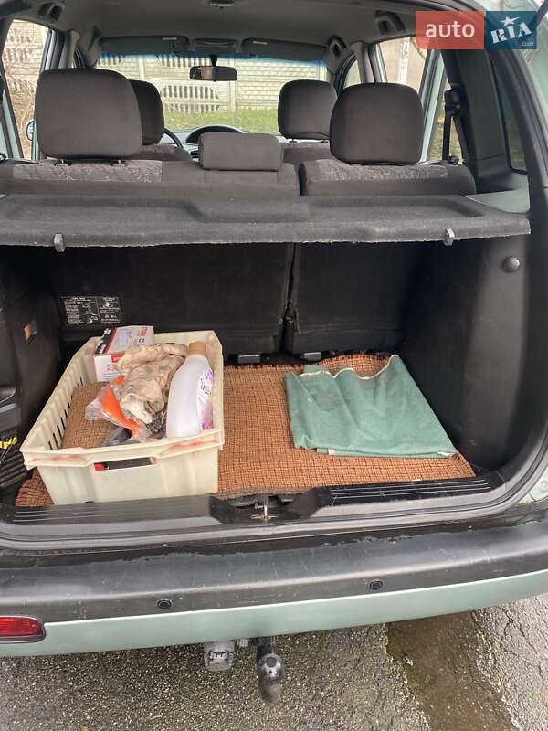 Мінівен Hyundai Matrix 2003 в Чернігові
