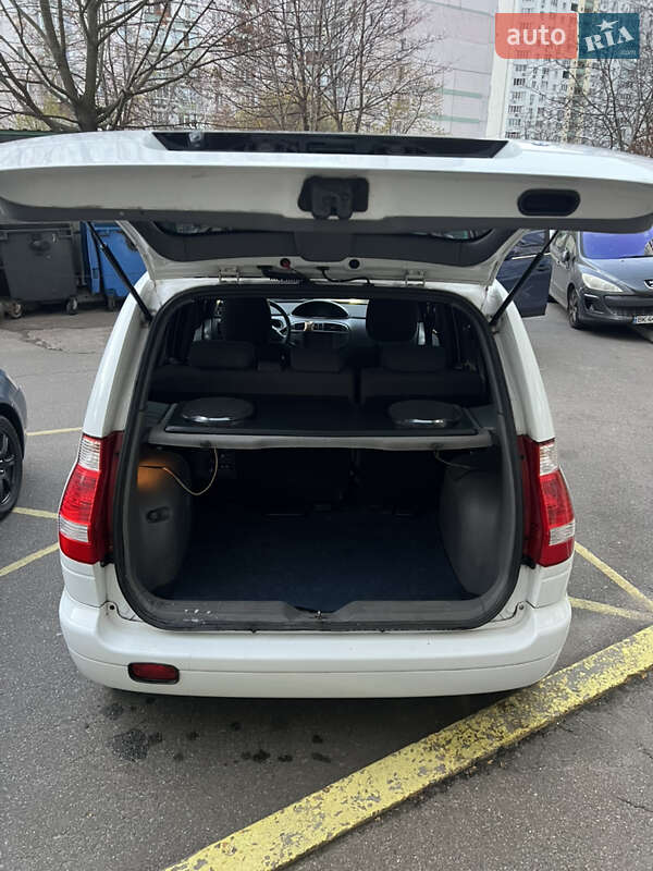 Минивэн Hyundai Matrix 2006 в Киеве