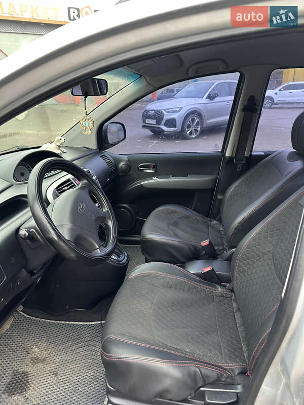 Минивэн Hyundai Matrix 2010 в Житомире