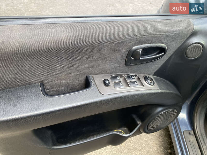 Мінівен Hyundai Matrix 2001 в Полтаві